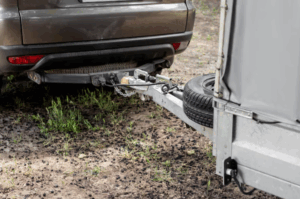 Sim, é importante! Entendendo o papel da tomada em seu projeto de reboque